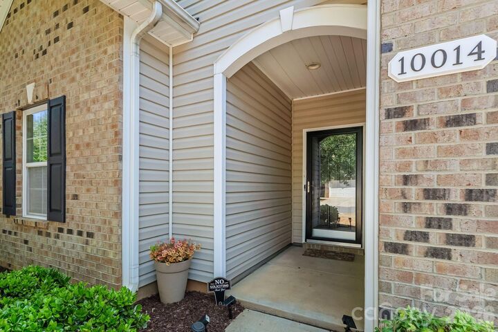 Property Photo:  10014 Goose Landing Drive  NC 28269 