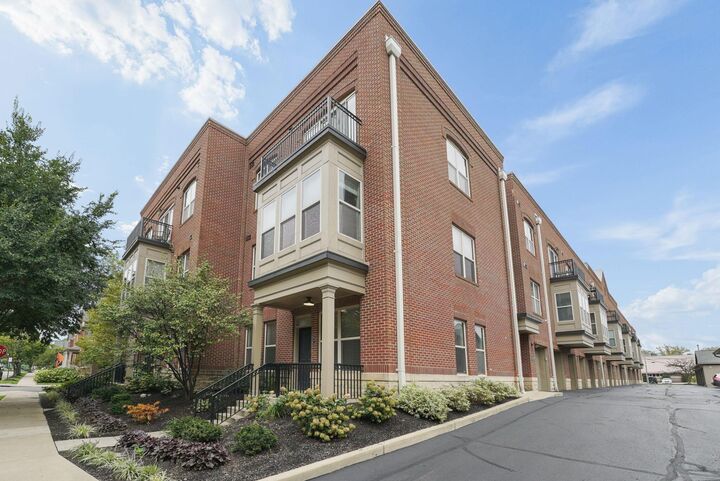 Property Photo: 972 Perry Street OH 43215