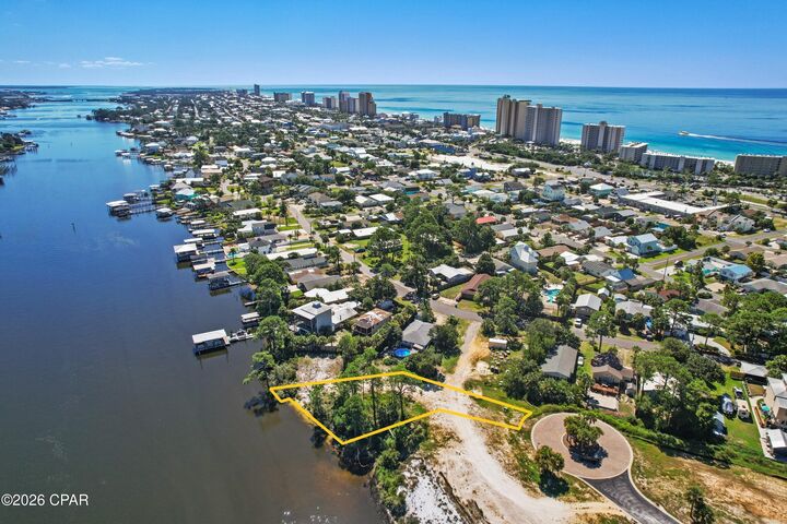 Property Photo:  7808 Grand Lagoon Way  FL 32408 