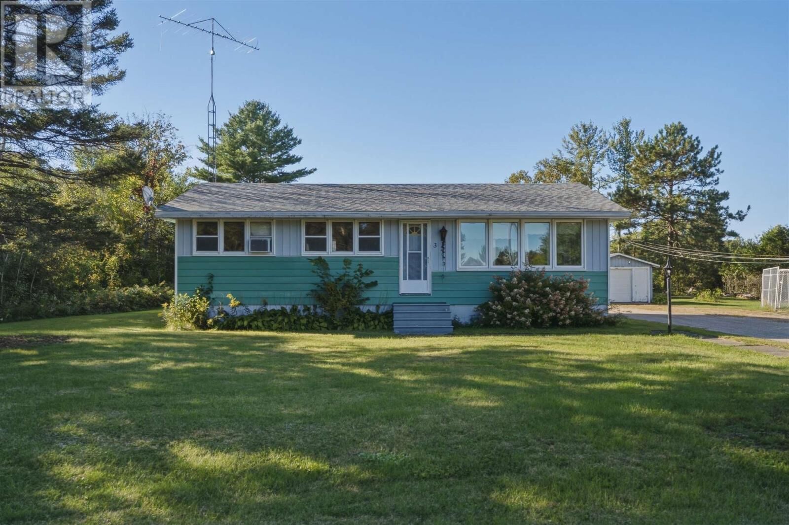 Property Photo:  32 Mississagi Cres  ON P0R 1H0 