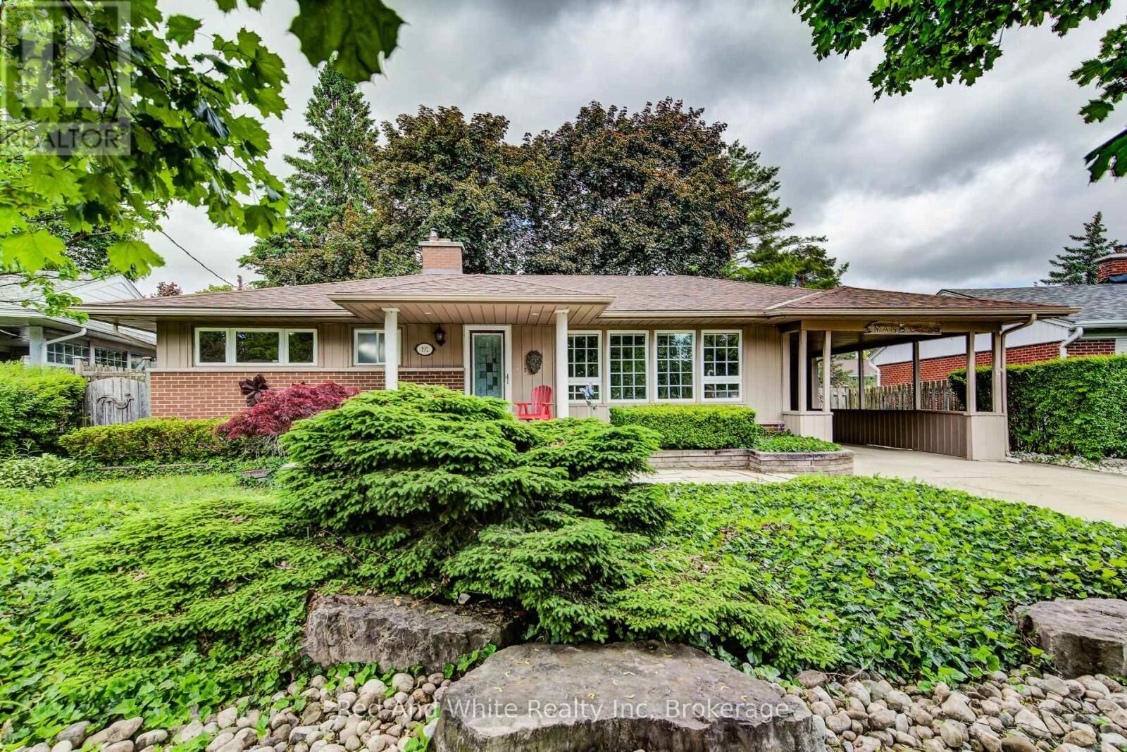 Property Photo:  192 Warren Road  ON N2M 4T7 