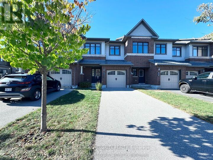 Property Photo:  111 Sweetwater Lane  ON K2T 0L1 