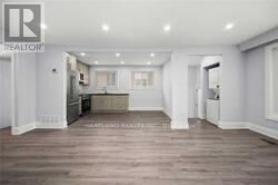 Property Photo: 1841 Sandgate Crescent ON L5J 2E7