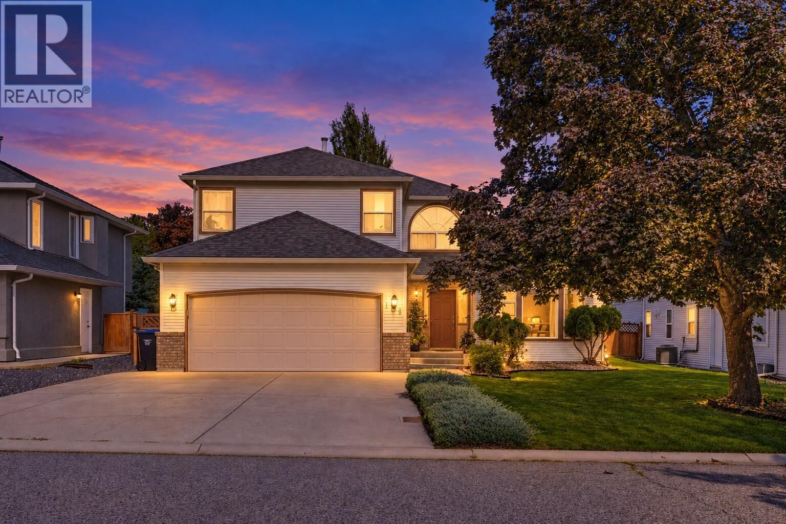 Property Photo:  138 Applebrooke Crescent  BC V1V 1W4 