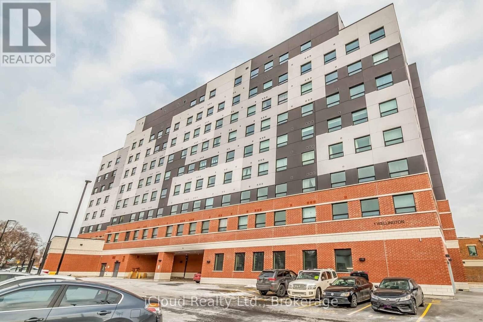 Property Photo:  1 Wellington Street 806  ON N3T 2L3 