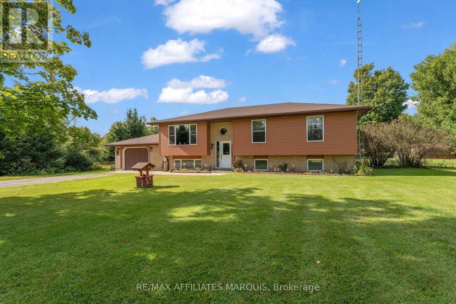 Property Photo:  174 McGuire Road  ON K7A 4S4 