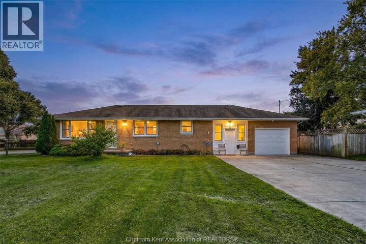 Property Photo: 410 McNaughton Avenue East ON N7L 2G9