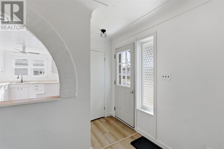 Property Photo:  118 Blake Ave  ON P6B 4Y1 