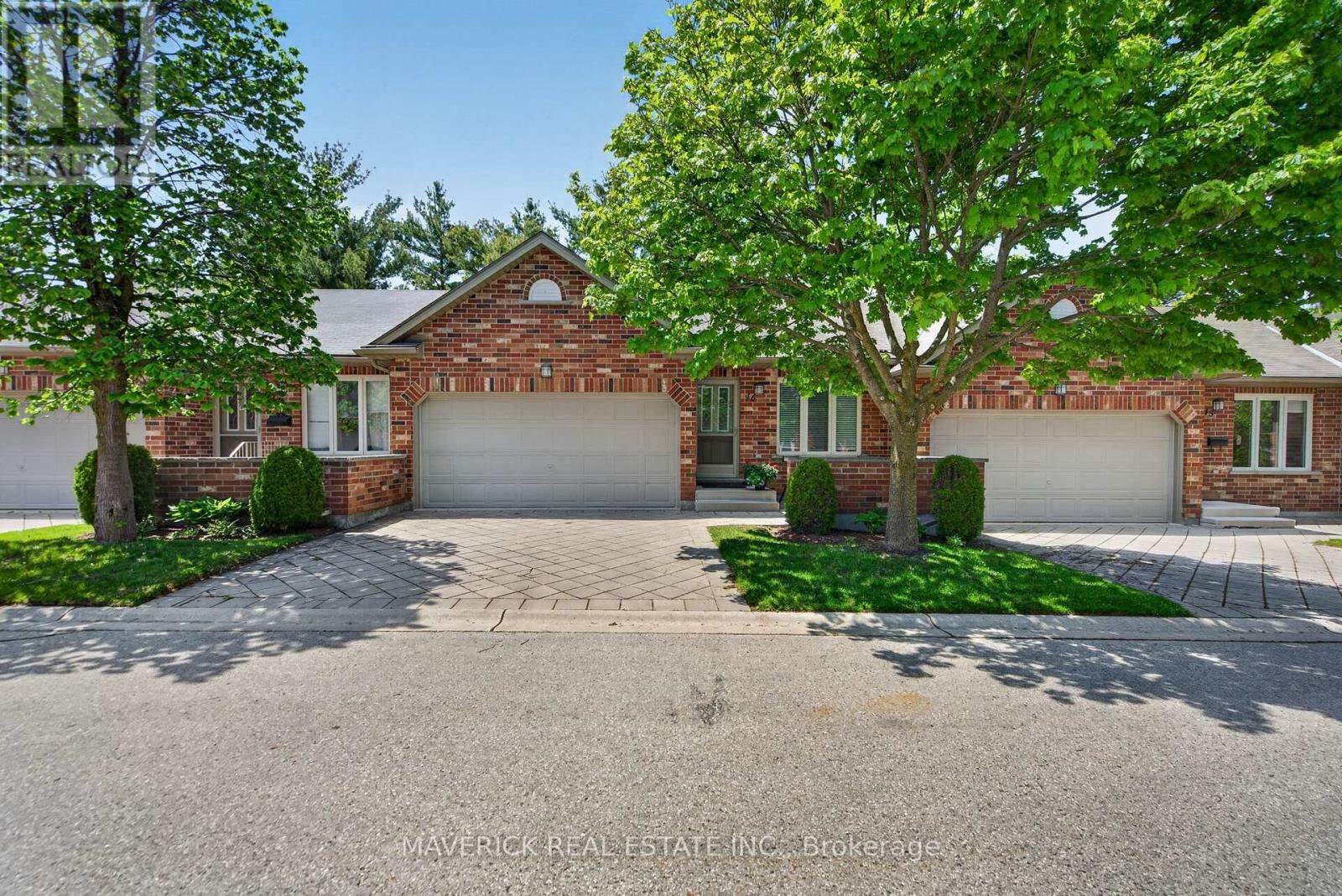 Property Photo: 43 Capulet Walk 46 ON N6H 5V5