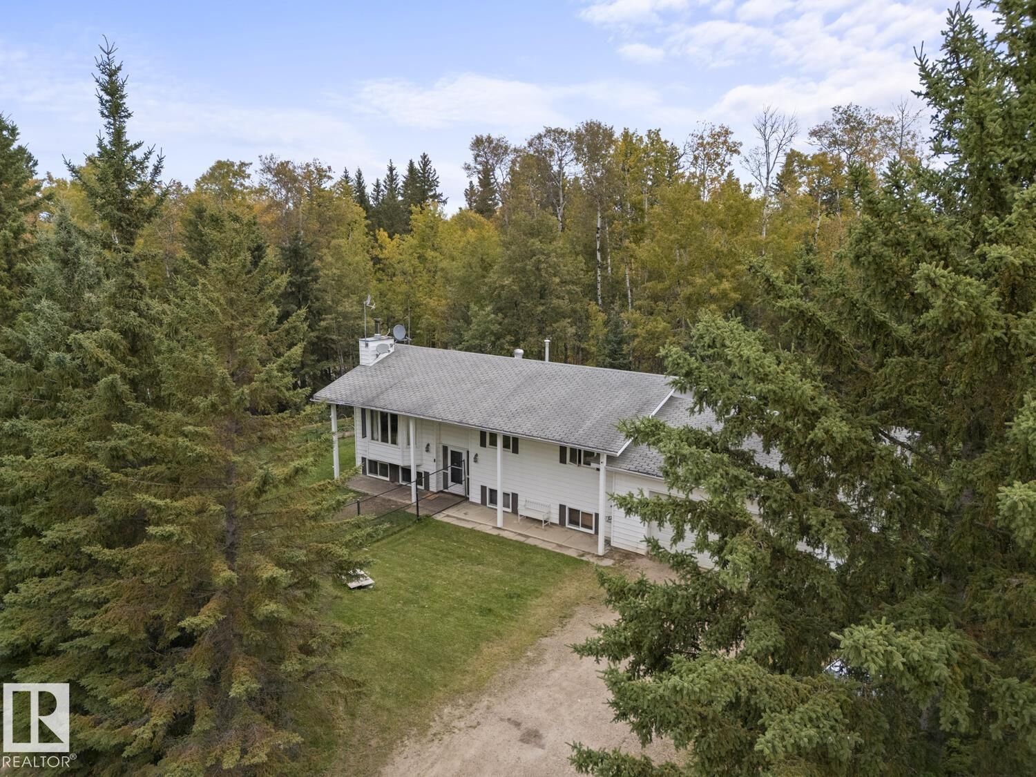 Property Photo: 549 60017 Rng Road 110 A AB T0A 0C0