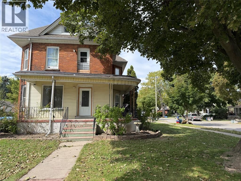 Property Photo:  279 Mitton Street South  ON N7T 3E4 