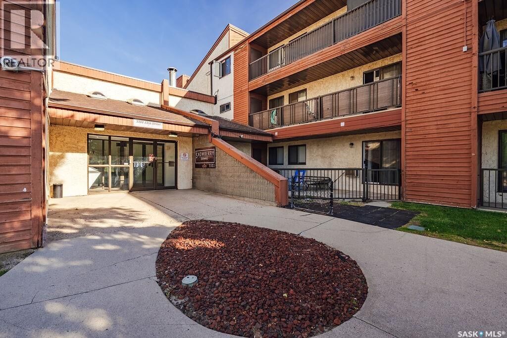 Property Photo:  212 3302 33rd Street W  SK S7L 6C9 