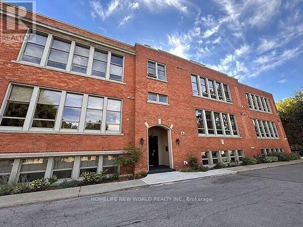 Property Photo:  357 Hunter Street West 25  ON L8P 1S6 