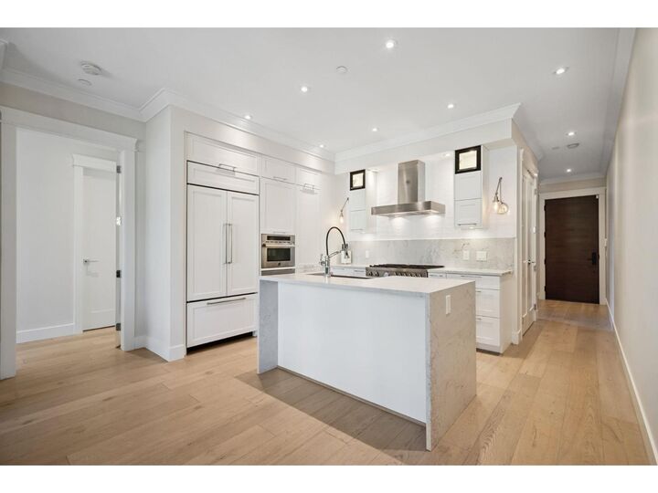Property Photo:  23189 Francis Avenue 206  BC V1M 0G4 