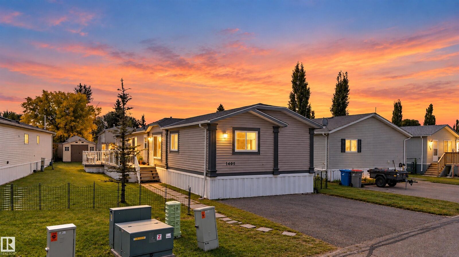 Property Photo:  1405 53222 Range Road 272  AB T7X 4T5 