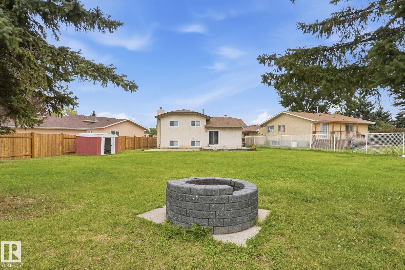 Property Photo:  12631 161 Avenue NW  AB T5X 4W7 