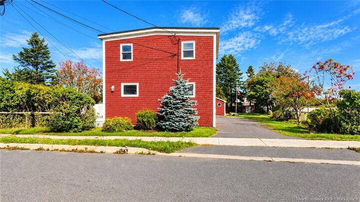 Property Photo:  433 Woodville Road  NB E2M 2J4 
