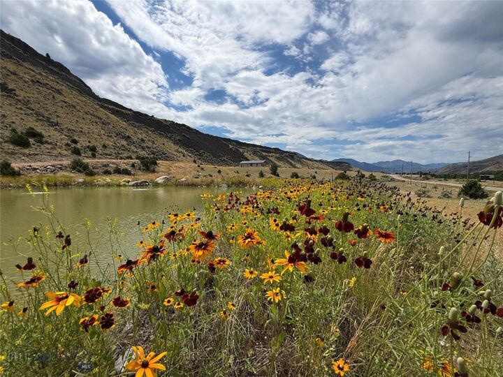 Property Photo:  220 E River Road  MT 59027 