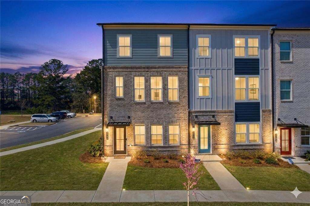 Property Photo:  1200 Marlo Way  GA 30102 