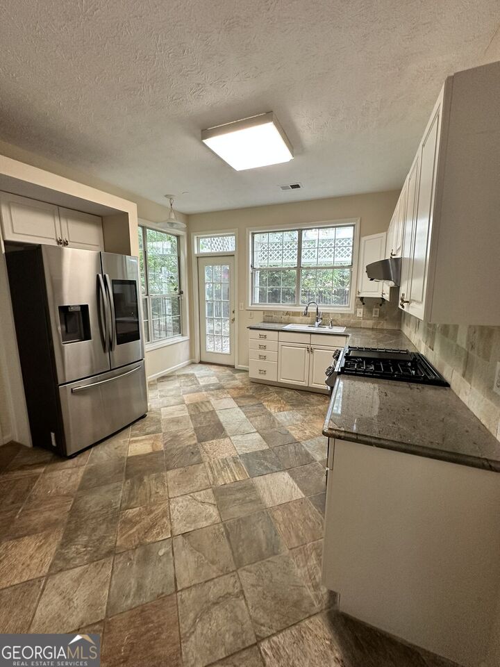 Property Photo:  2340 Bretdale Road  GA 30096 