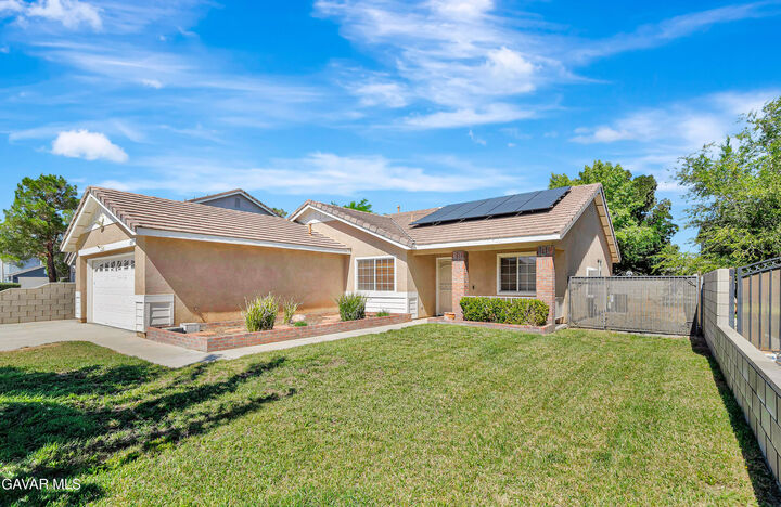 Property Photo:  1737 Minter Way  CA 93534 