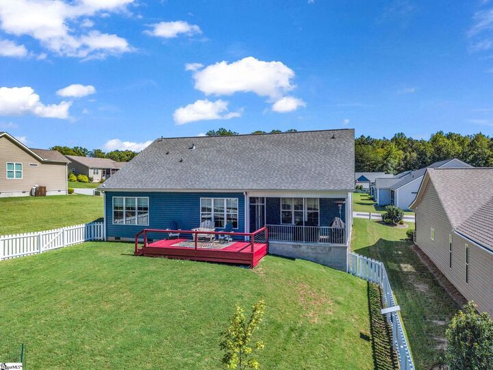 Property Photo: 178 Page Creek Boulevard SC 29356