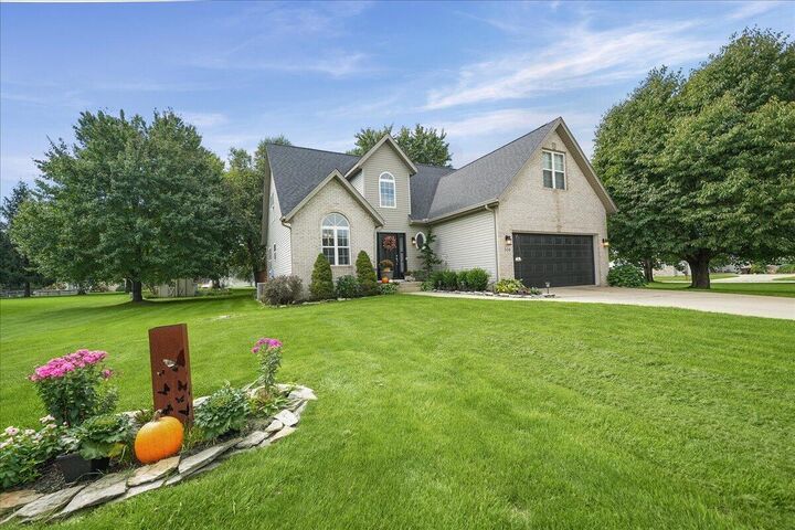 Property Photo:  306 Heatherwood Drive  IN 46383 