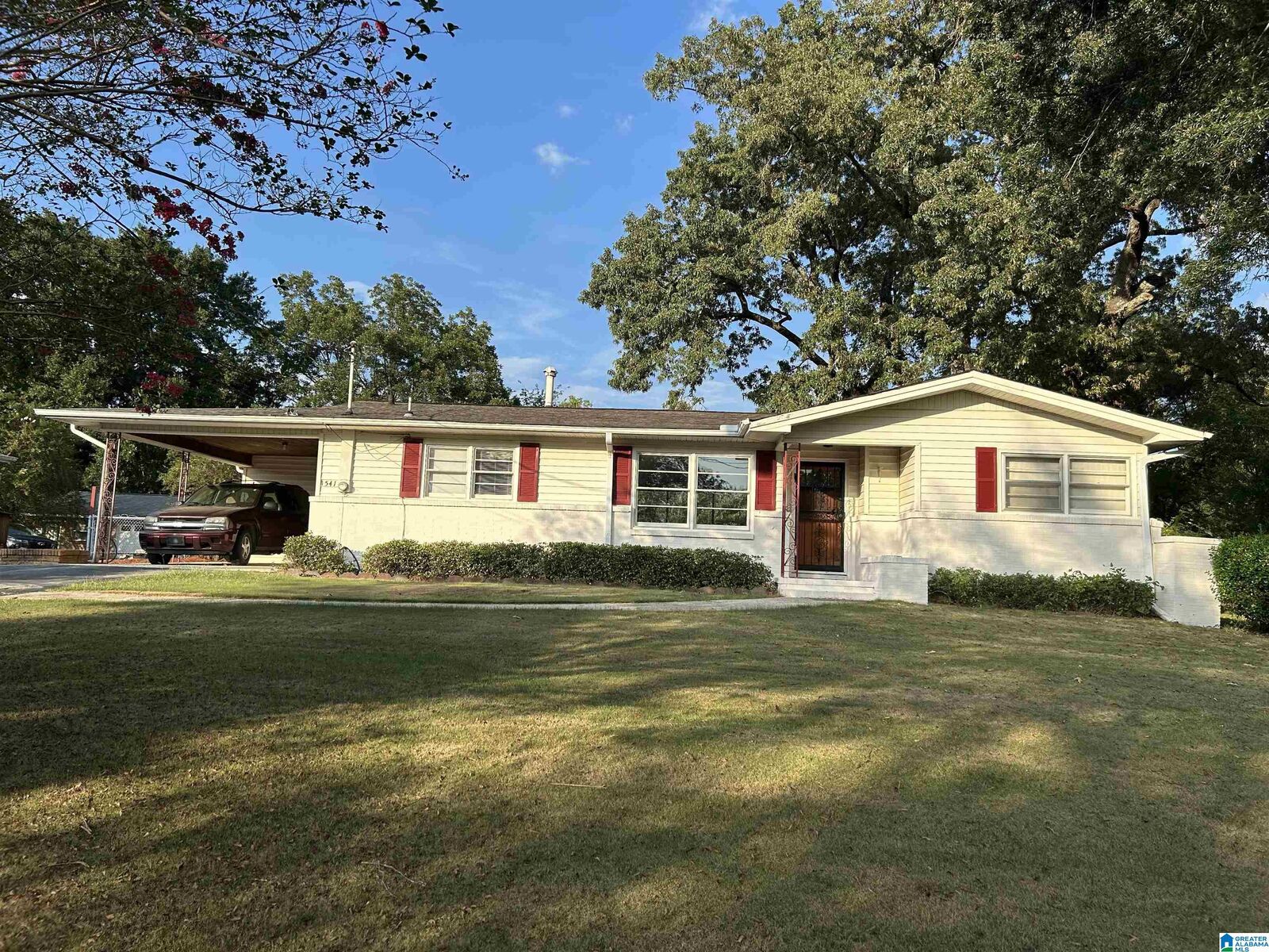 Property Photo:  1541 Woodie Street  AL 35214 