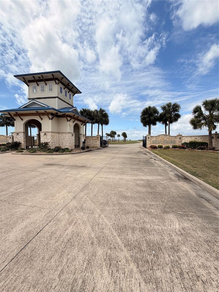 Property Photo:  3344 Bay Point Drive  TX 77465 