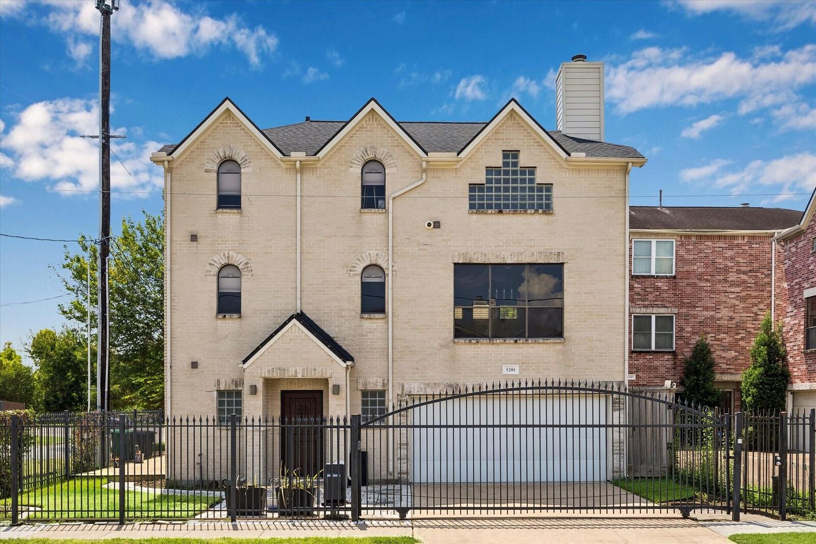 Property Photo:  5201 Cornish Street  TX 77007 