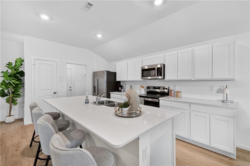 Property Photo: 20363 W 195th Street KS 66083