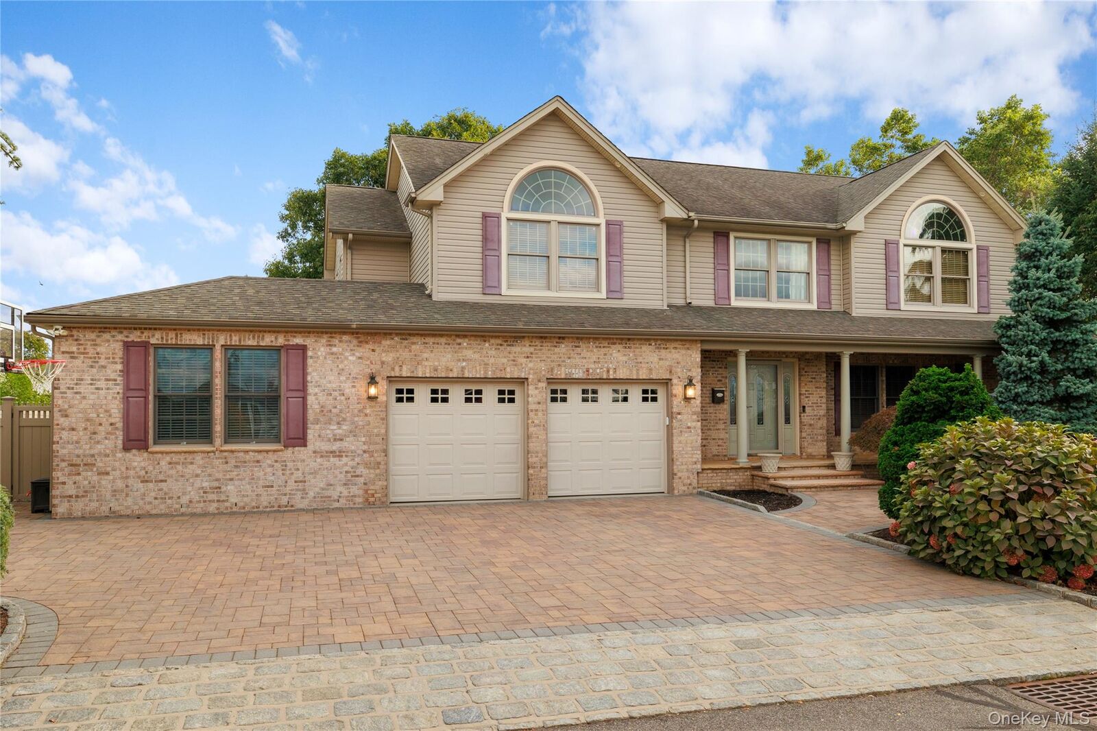 Property Photo: 24 South Plaza NY 11701