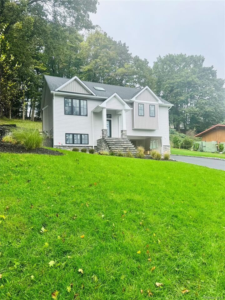 Property Photo:  29 Orange Terrace 29  NY 10940 