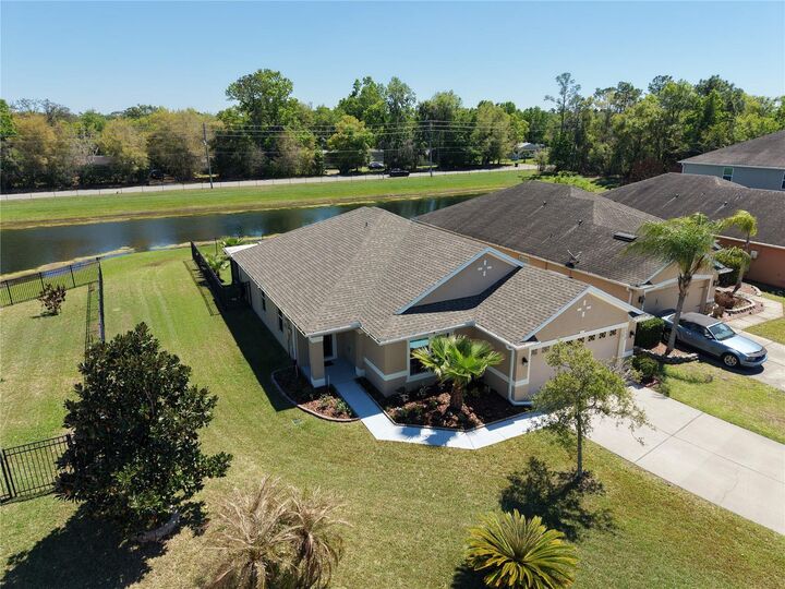 Property Photo:  15637 Carina Dr  FL 32828 