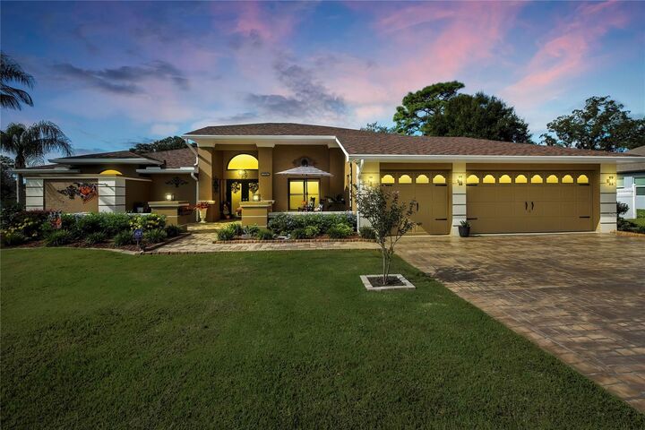 Property Photo:  13162 Roseanna Drive  FL 34609 