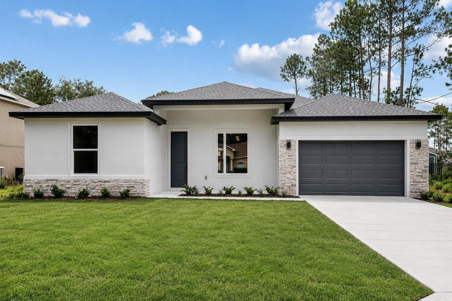 Property Photo:  18 Zorlou Court  FL 32164 