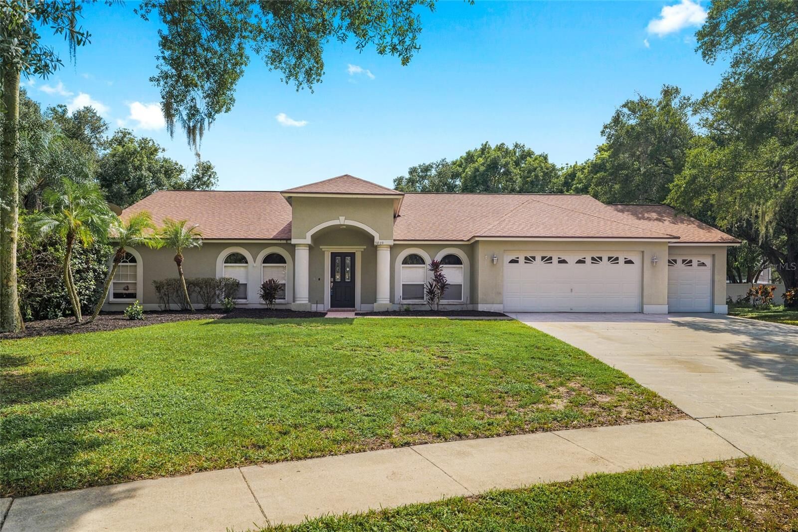 Property Photo:  3809 Hanover Hill Dr  FL 33596 