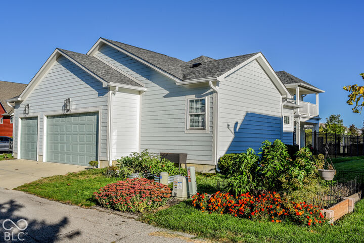Property Photo: 5911 Solomon Harmon Way IN 46075