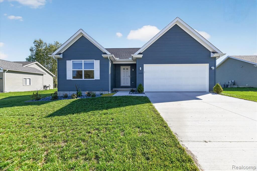 Property Photo: 3107 Daisy Way MI 48519 1590