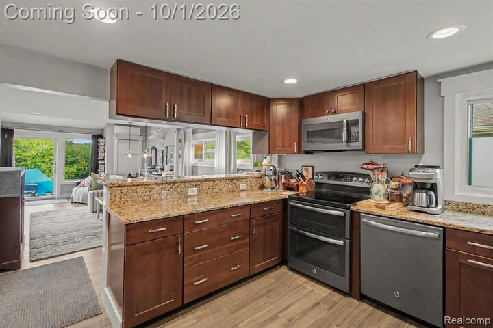 Property Photo:  9403 Linck Drive  MI 48169 