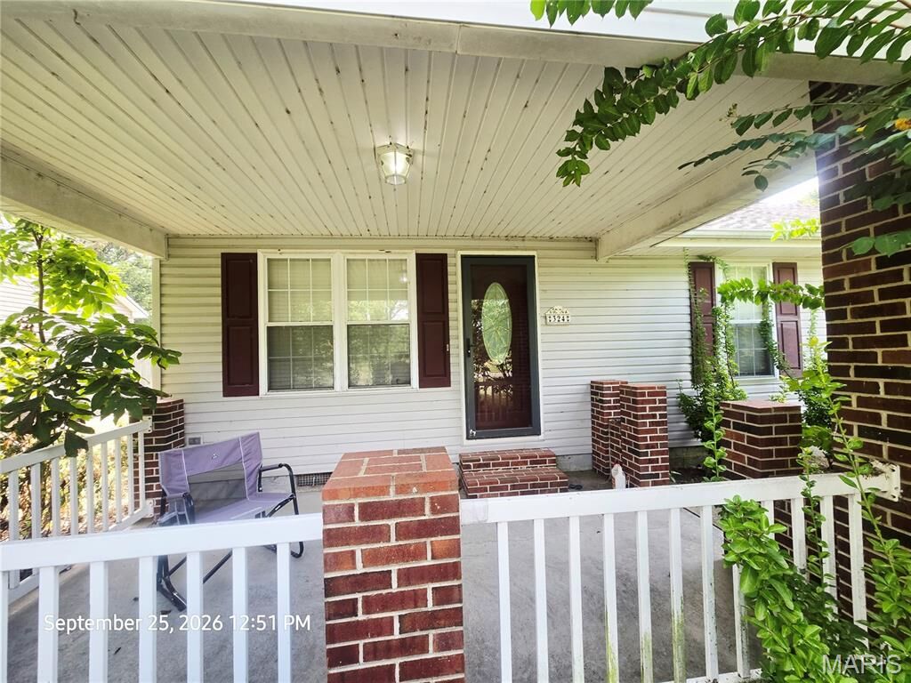 Property Photo:  324 W Lewis Ave  MO 63862 