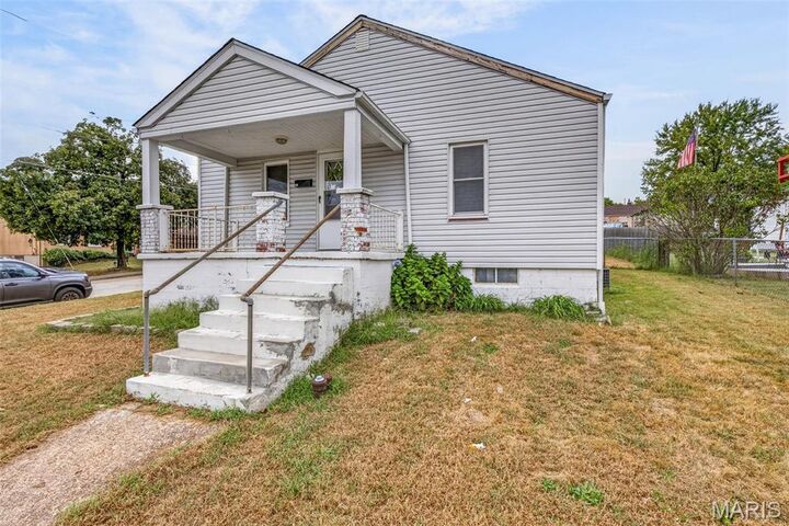 Property Photo: 602 N Fifth MO 63020