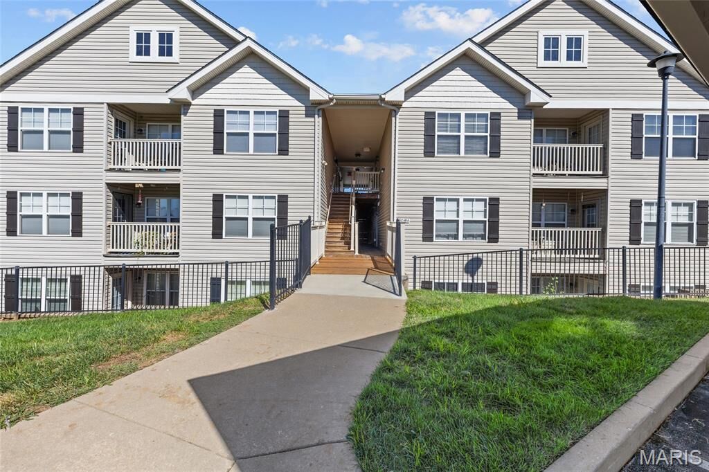 Property Photo:  422 Bramblett Hills  MO 63366 