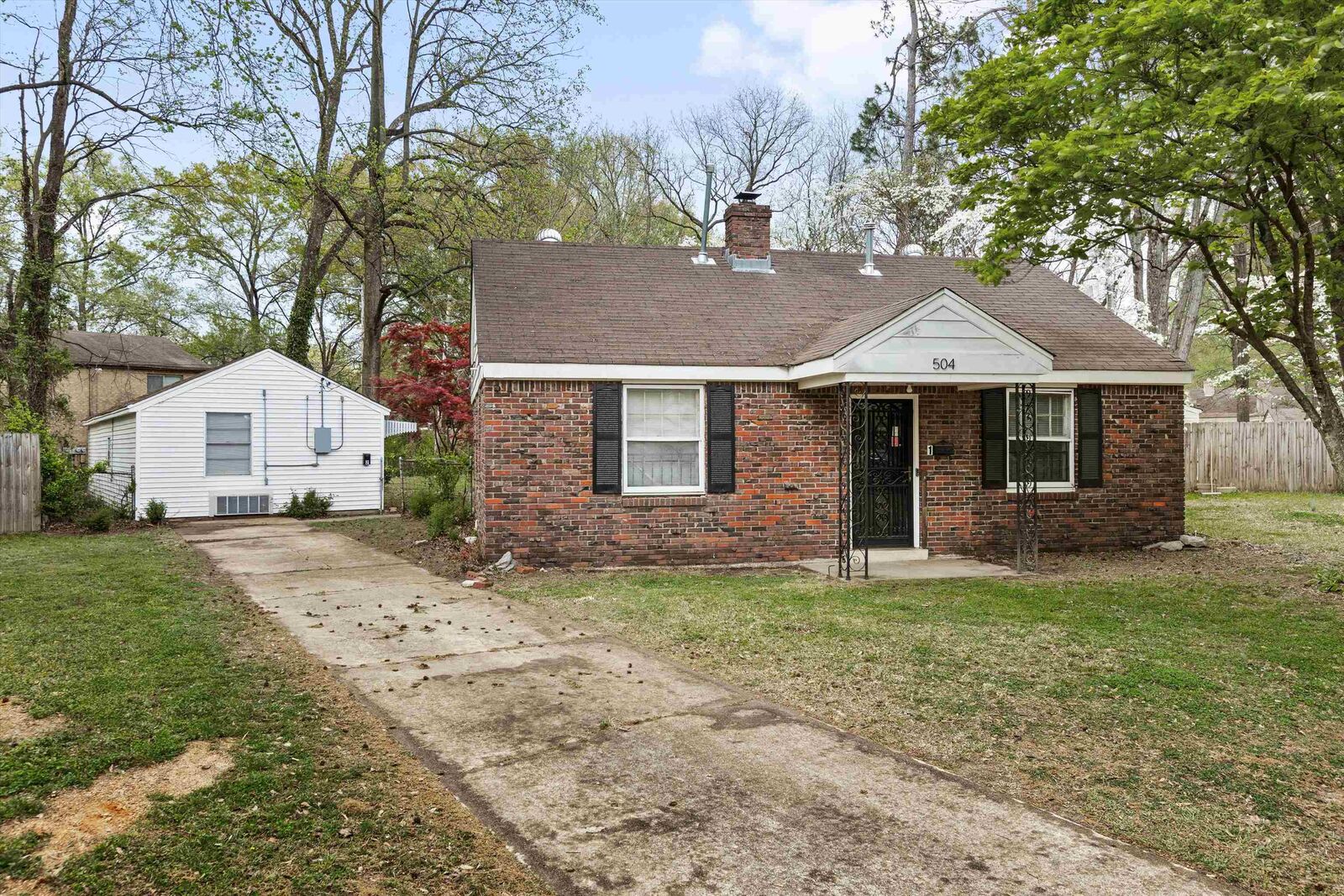 Property Photo:  504 Philwood Cv  TN 38122 