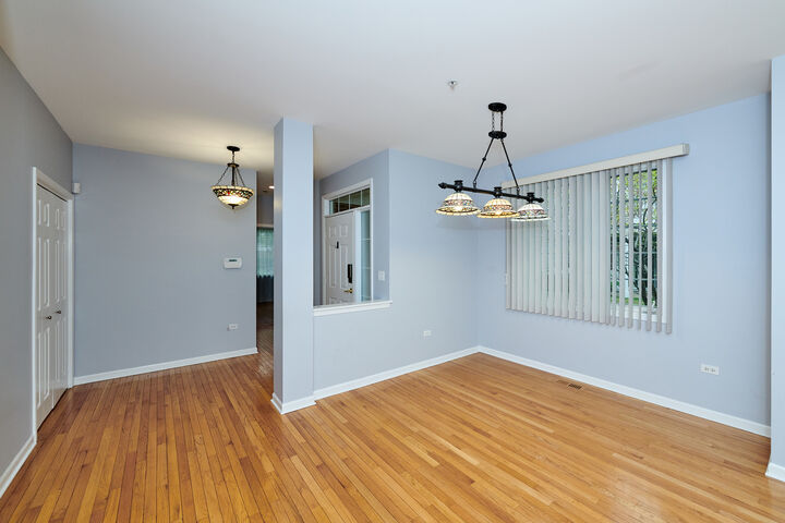 Property Photo:  7414 N Lincoln Avenue A  IL 60076 