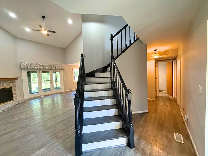 Property Photo:  1661 Carmel Court  IL 60169 