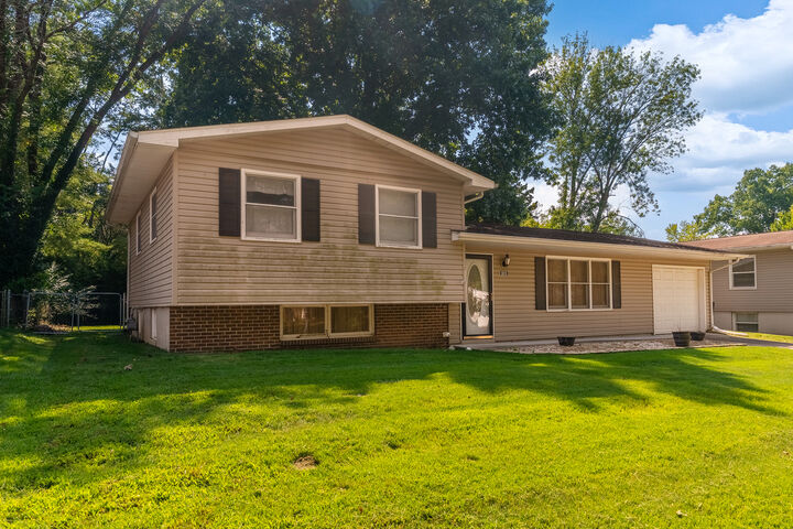 Property Photo: 1815 W Freeman Street IL 62901