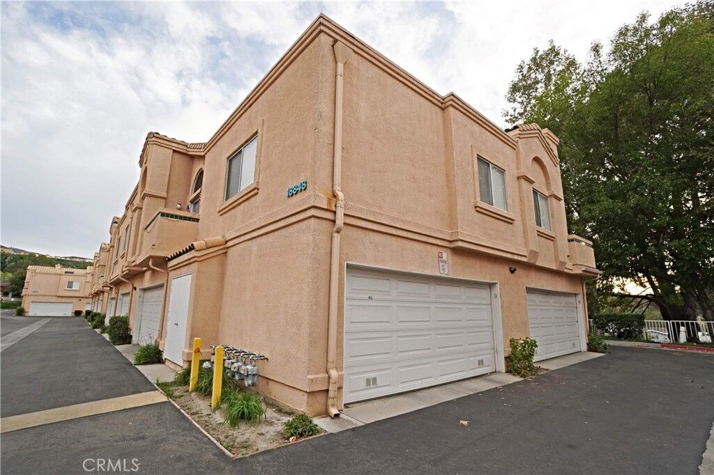 Property Photo:  18848 Vista Del Canon B  CA 91321 