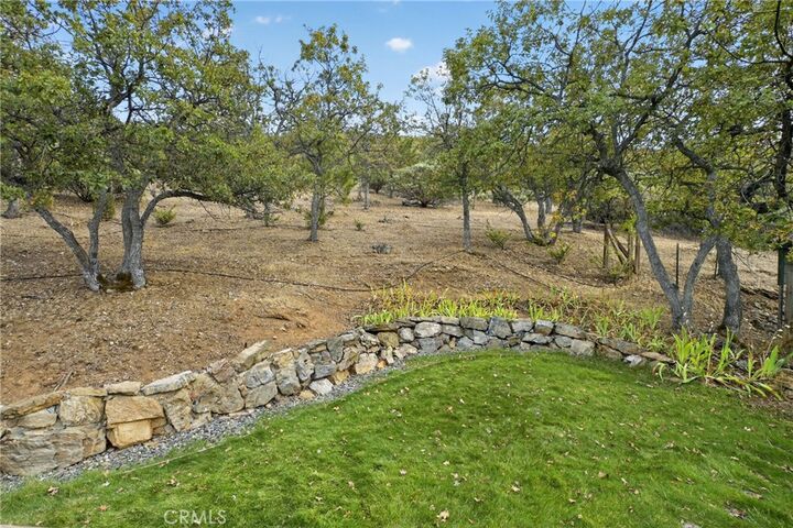 Property Photo:  1522 Oak Valley Drive  CA 96097 