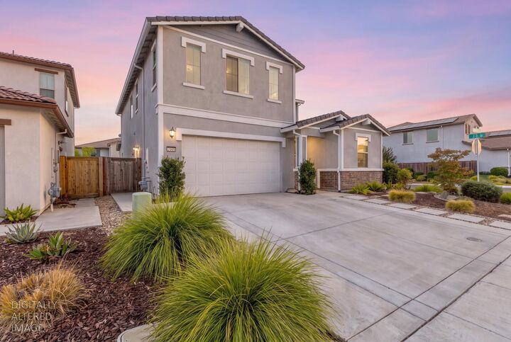 Property Photo:  2065 Terrawood Street  CA 95747 
